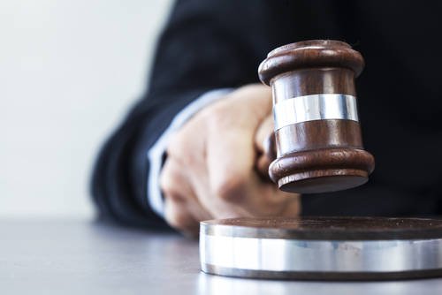 gavel in court